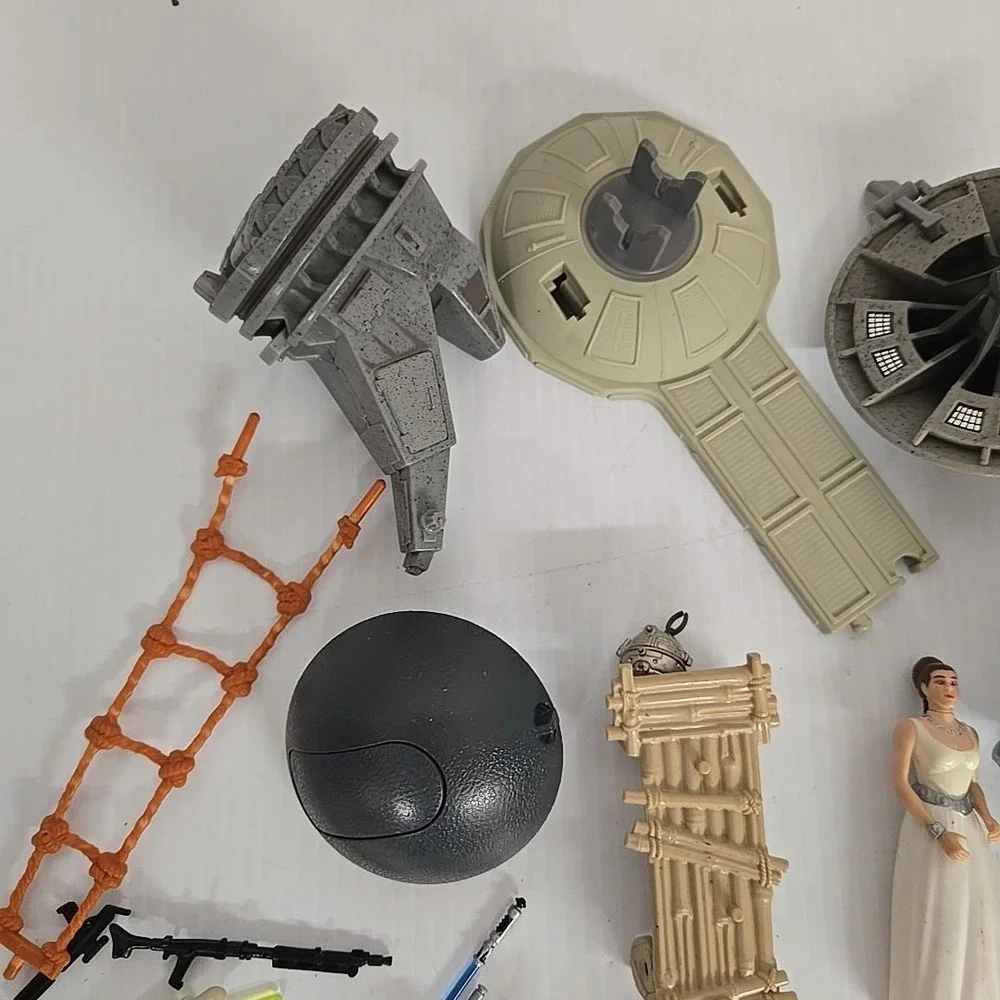 Star Wars Figures Weapons Pieces And Toys‎ From Other Lines